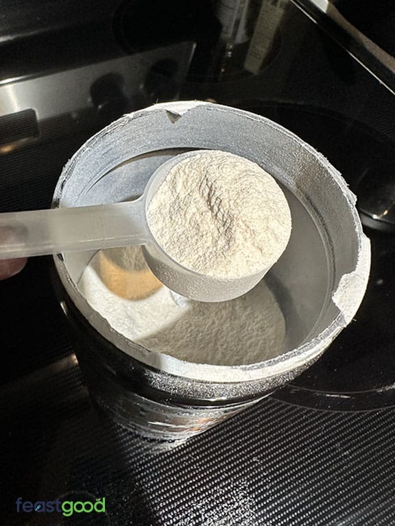 Alpha Lion Pre-Workout scoop