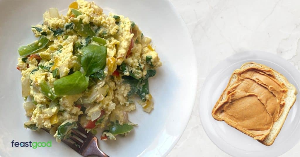 cheesy spinach scrambled eggs + peanut butter toast